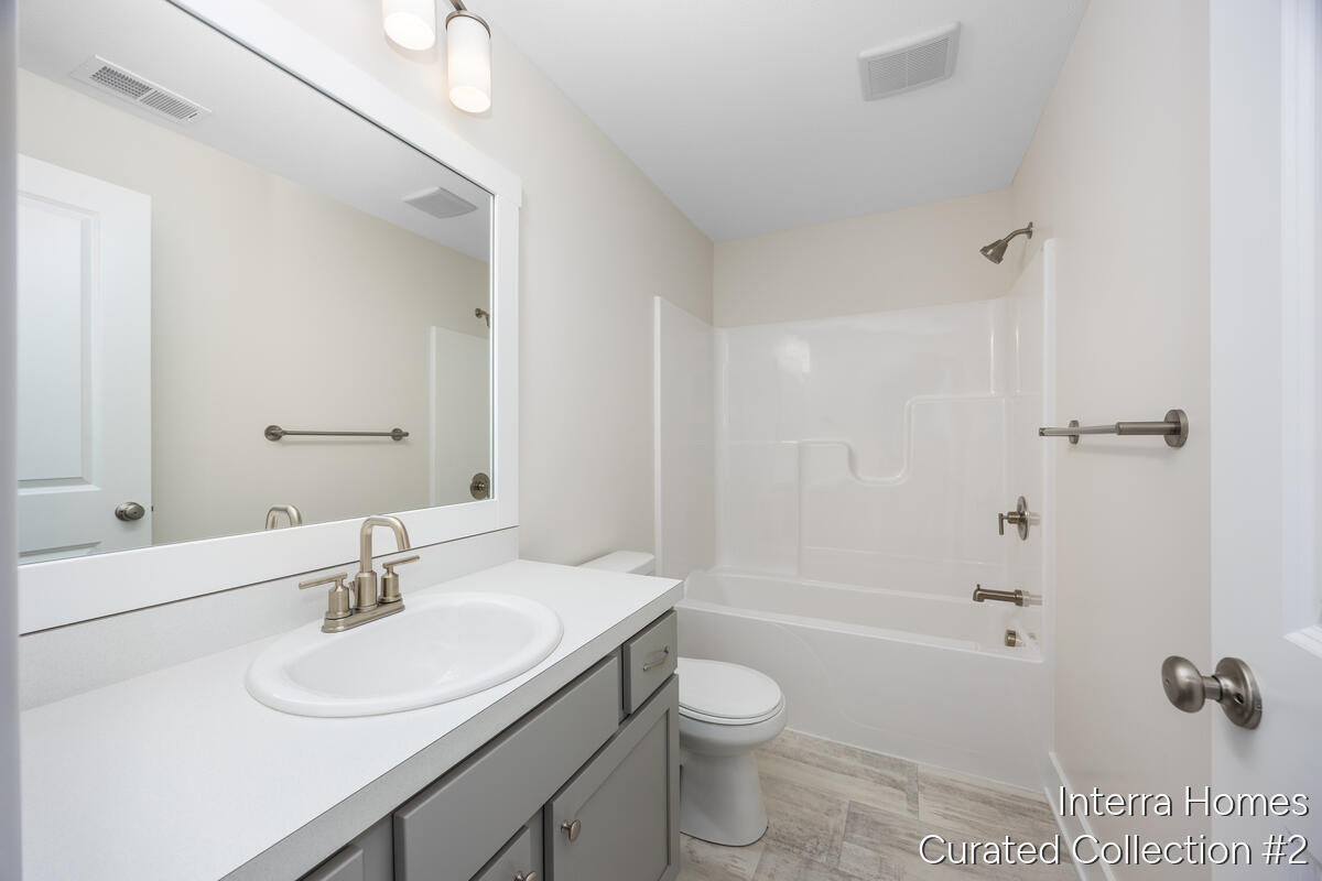 2817 W Cobblestone Court UNIT&nbsp;11, Kentwood, MI, 49512-5498