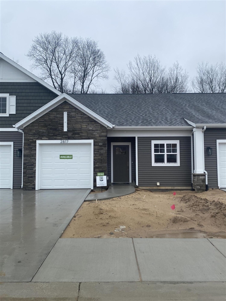 2817 W Cobblestone Court UNIT&nbsp;11, Kentwood, MI, 49512-5498