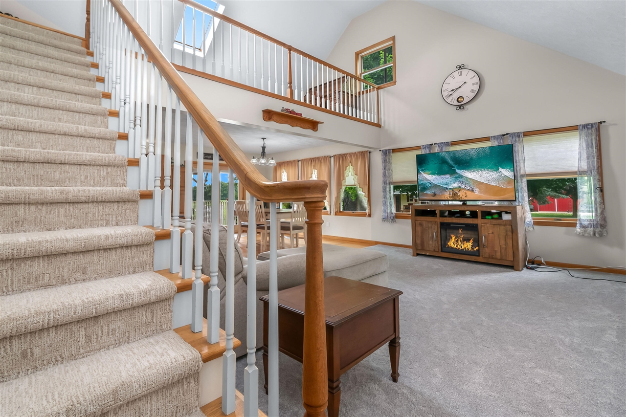 31688 Colon Road, Colon, MI, 49040-9528