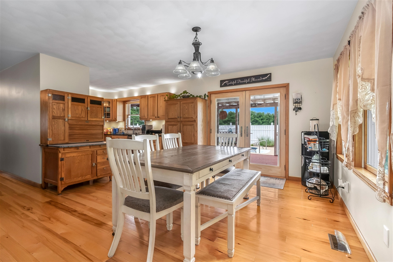 31688 Colon Road, Colon, MI, 49040-9528