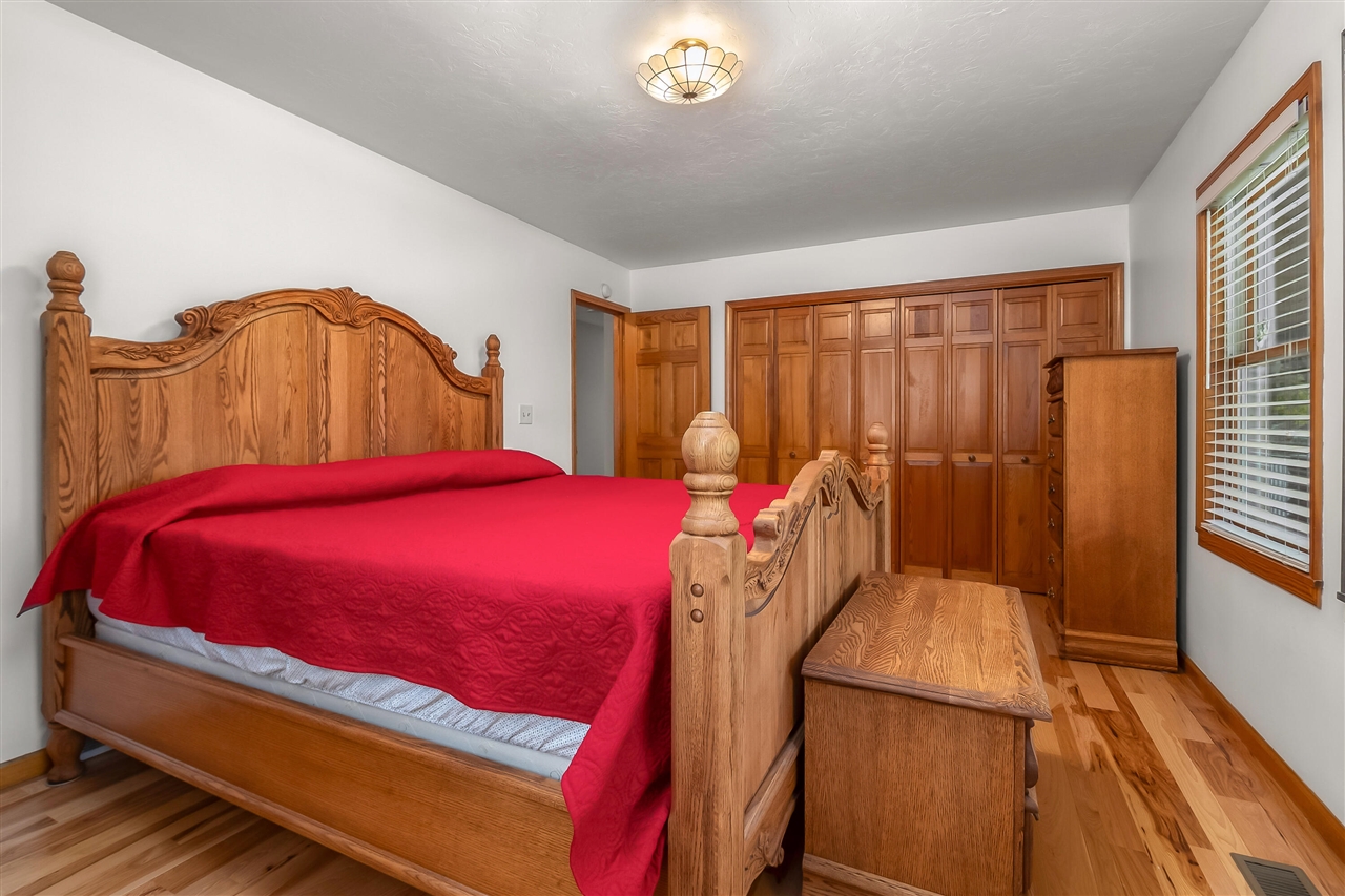 31688 Colon Road, Colon, MI, 49040-9528