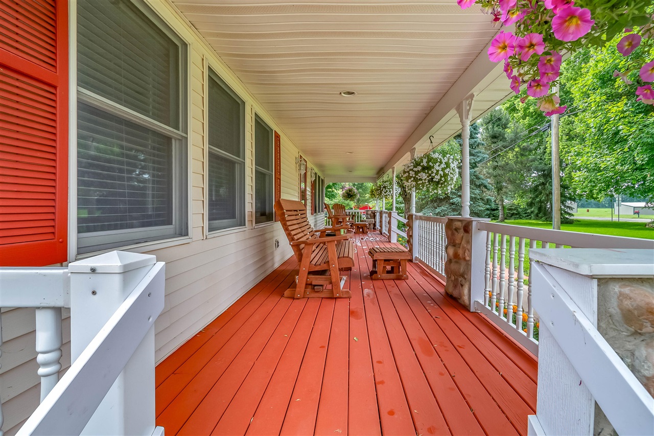 31688 Colon Road, Colon, MI, 49040-9528