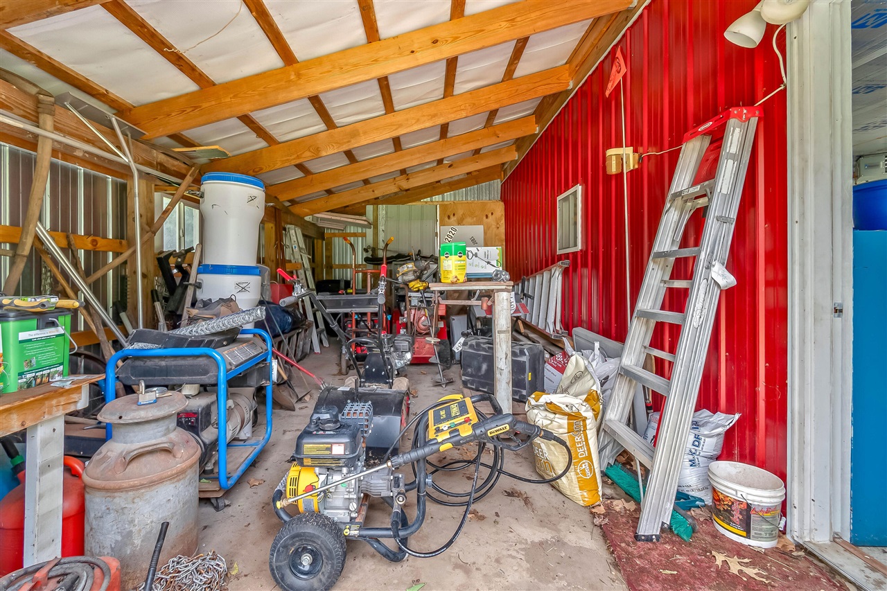 31688 Colon Road, Colon, MI, 49040-9528