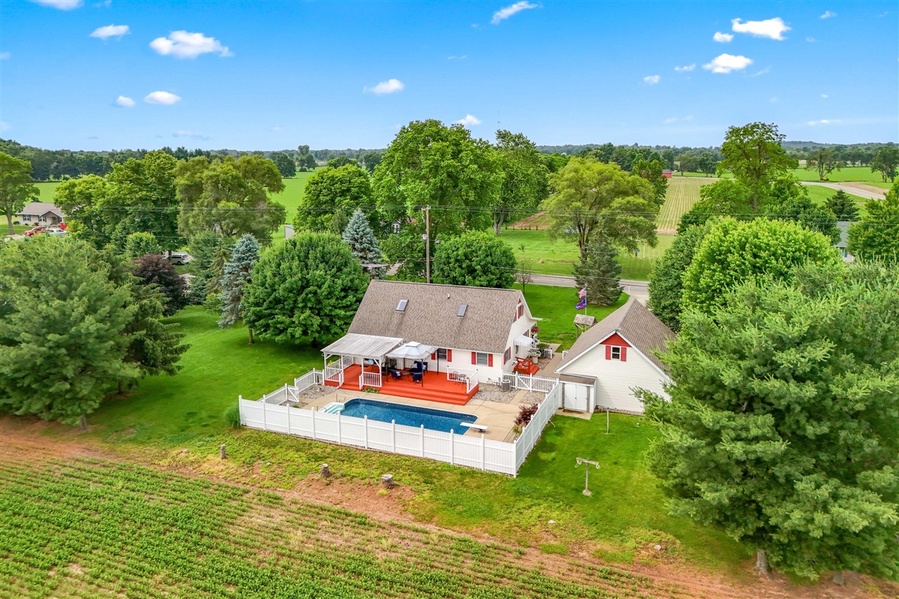 31688 Colon Road, Colon, MI, 49040-9528