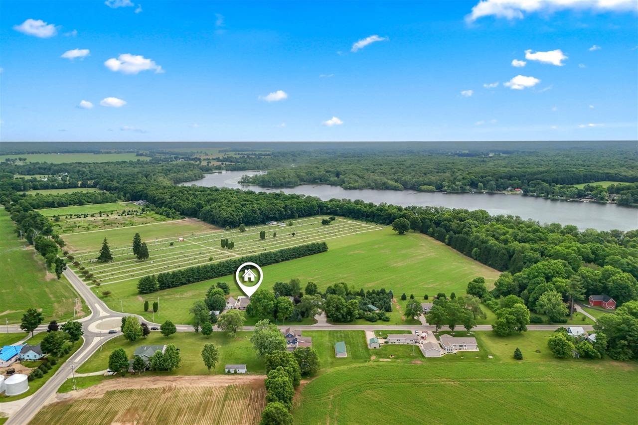 31688 Colon Road, Colon, MI, 49040-9528