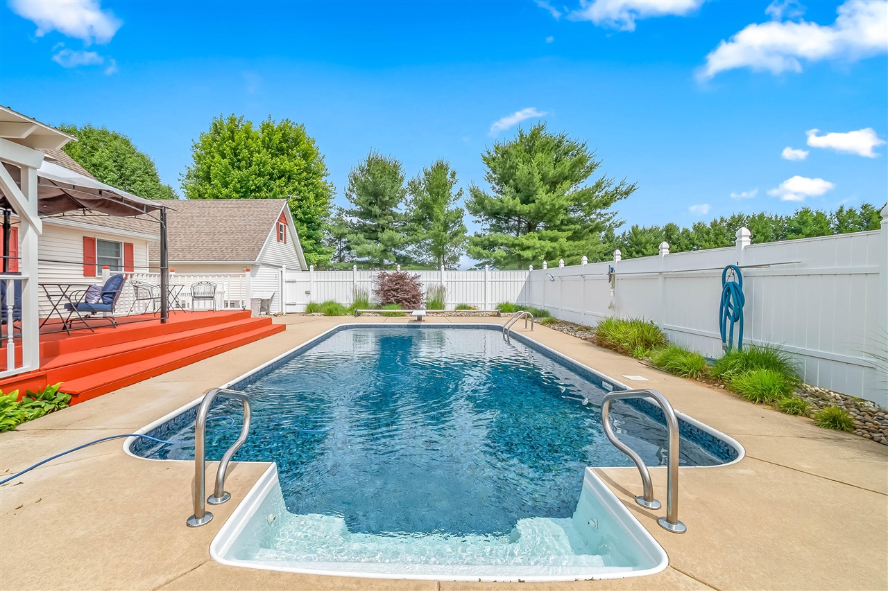 31688 Colon Road, Colon, MI, 49040-9528