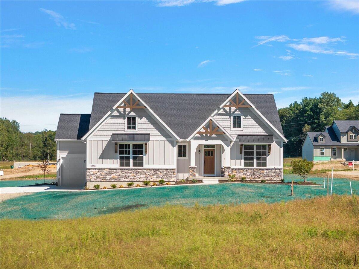 Photo 1 of Single family home for sale at 2020 Fallasburg Park Dr, Lowell, MI 49331 | MLS# 70477657 | Listing updated on 2026-09-28