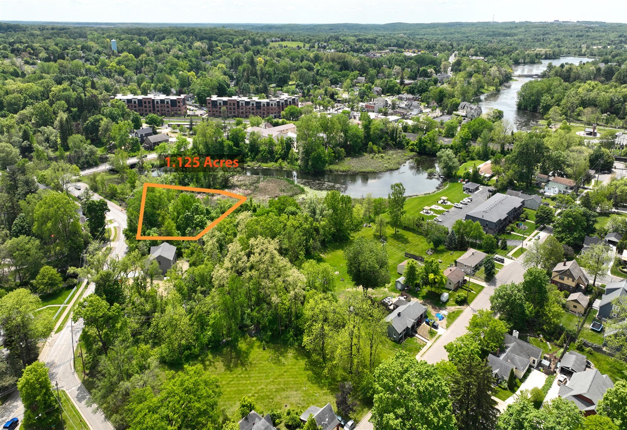 144 River Drive D photo 2