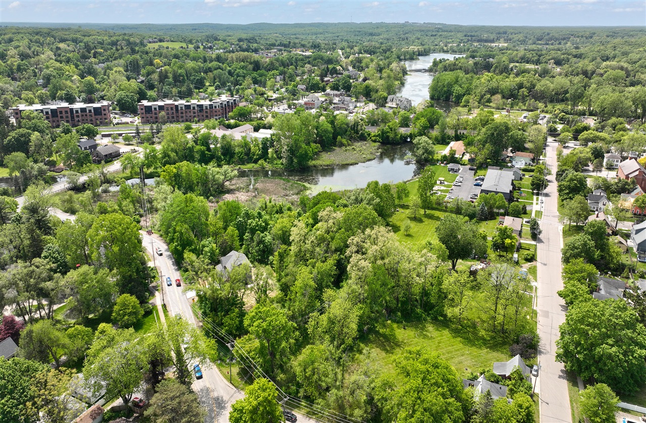 144 River Drive D photo 3