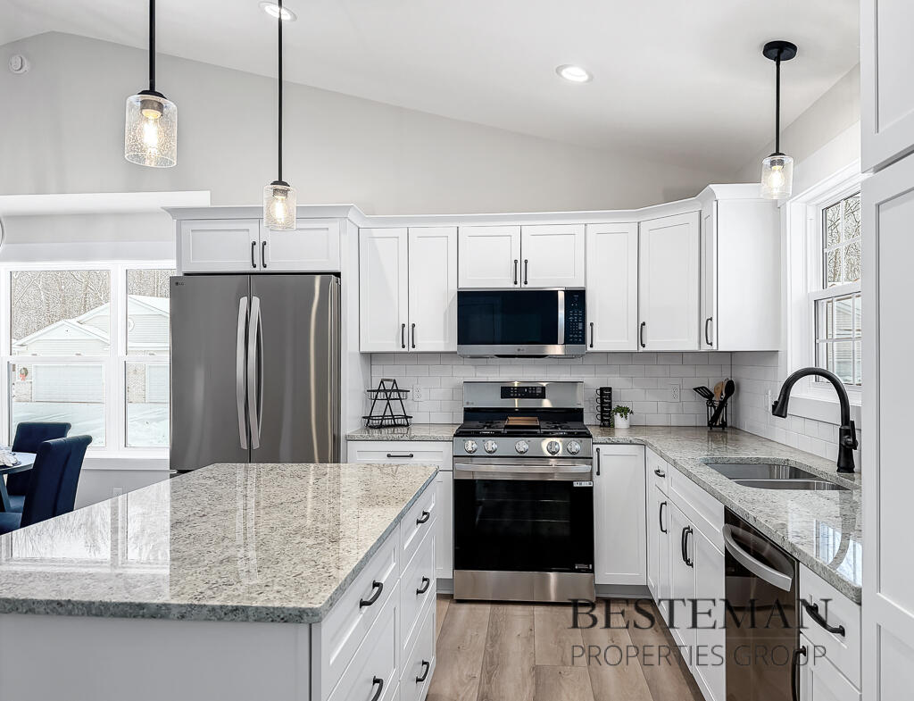 1516 W Addison Way, Muskegon, MI, 49445