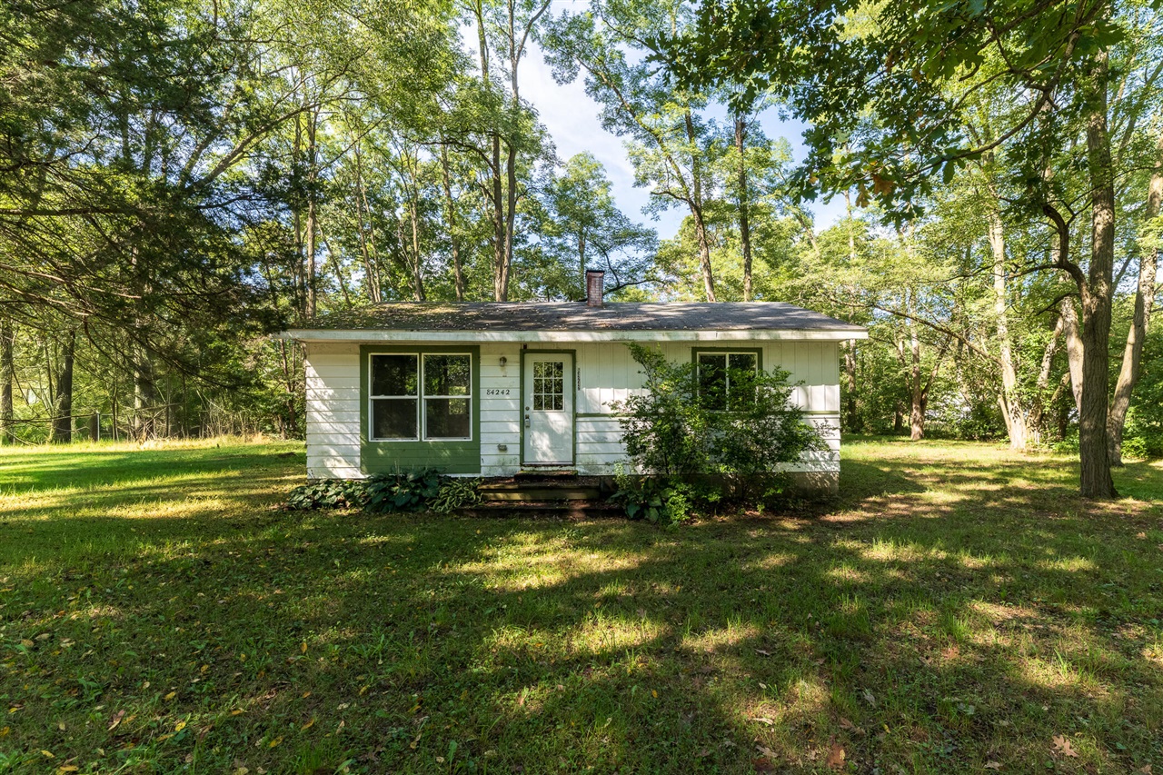 Photo 1 of Single family home for sale at 84242 42nd Street, Decatur, MI 49045 | MLS# 70481110 | Listing updated on 2026-09-20