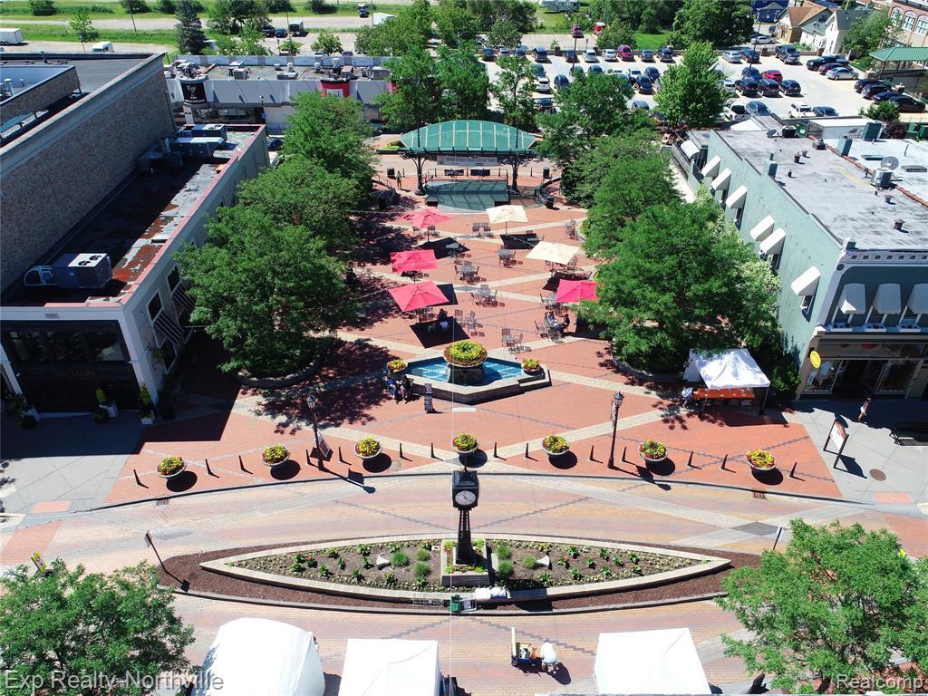 621 N Center Street, Northville, MI, 48167-1225