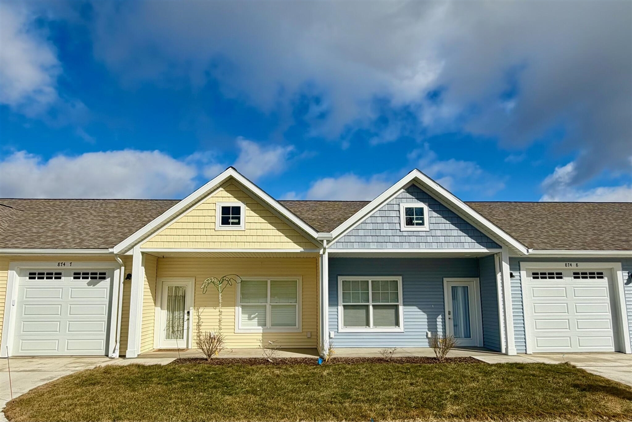 Clinton Township, MI, 48038