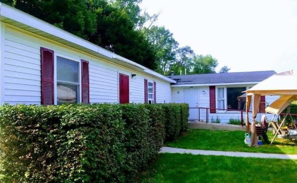 805 & 807 Eli Avenue, Bessemer, MI, 49911