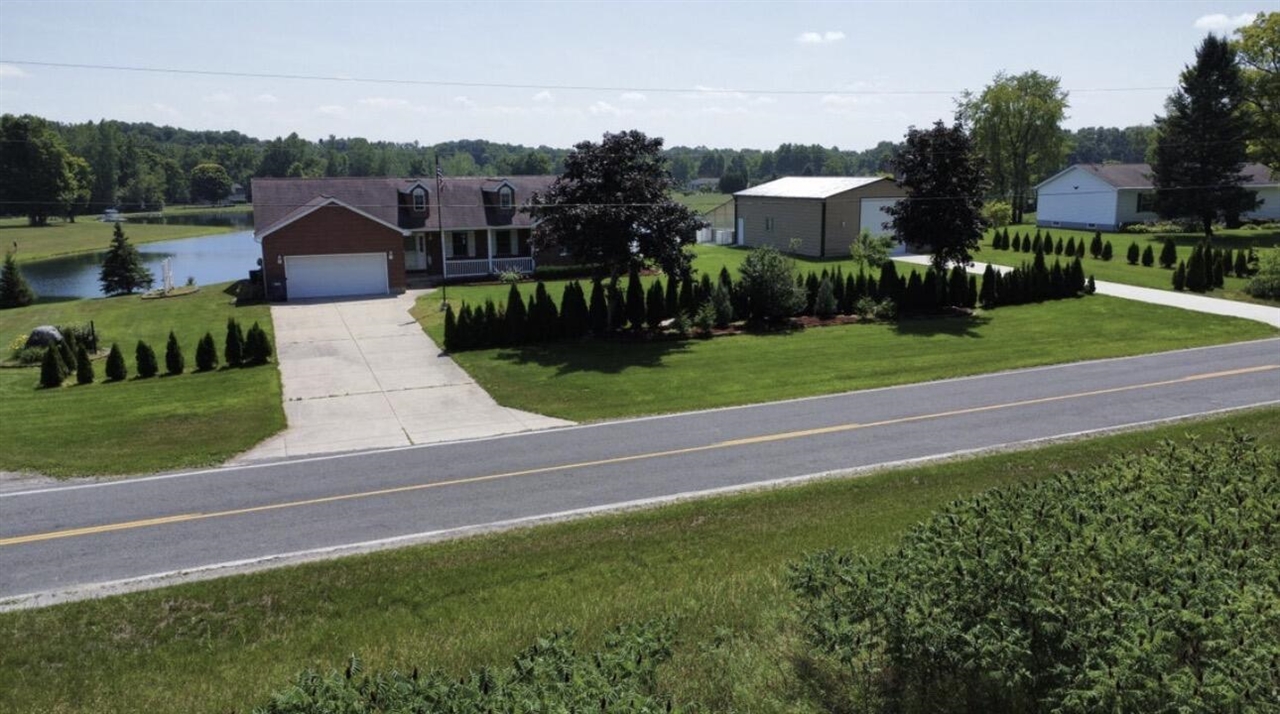 3741 N Blackstone Avenue, Colon, MI, 49040