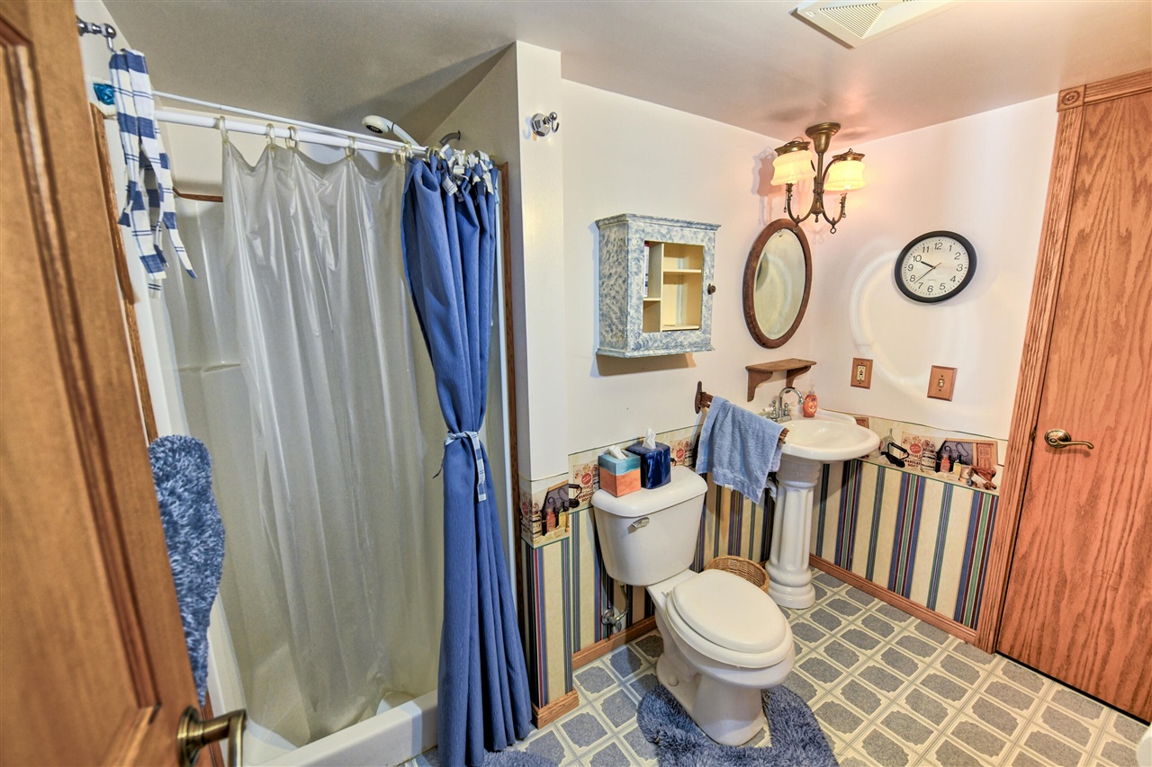 11678 E Grand River Avenue, Portland, MI, 48875