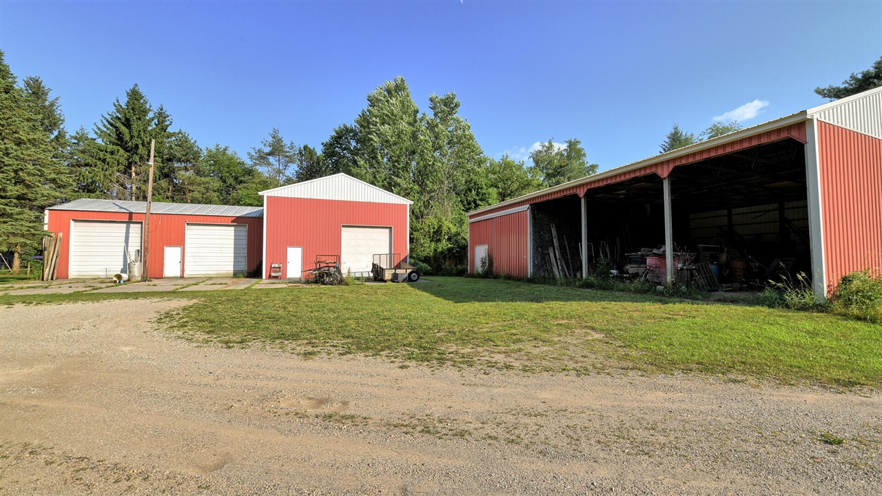 11678 E Grand River Avenue, Portland, MI, 48875