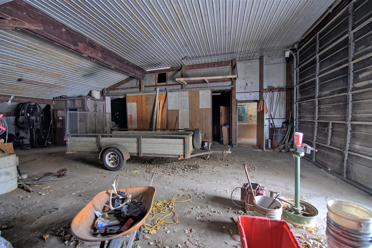 11678 E Grand River Avenue, Portland, MI, 48875