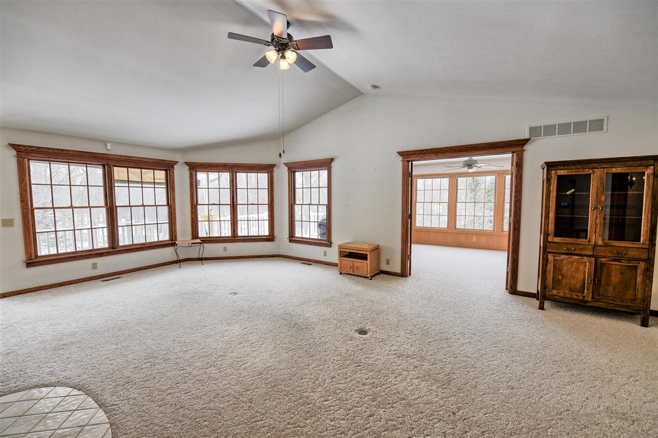 11678 E Grand River Avenue, Portland, MI, 48875