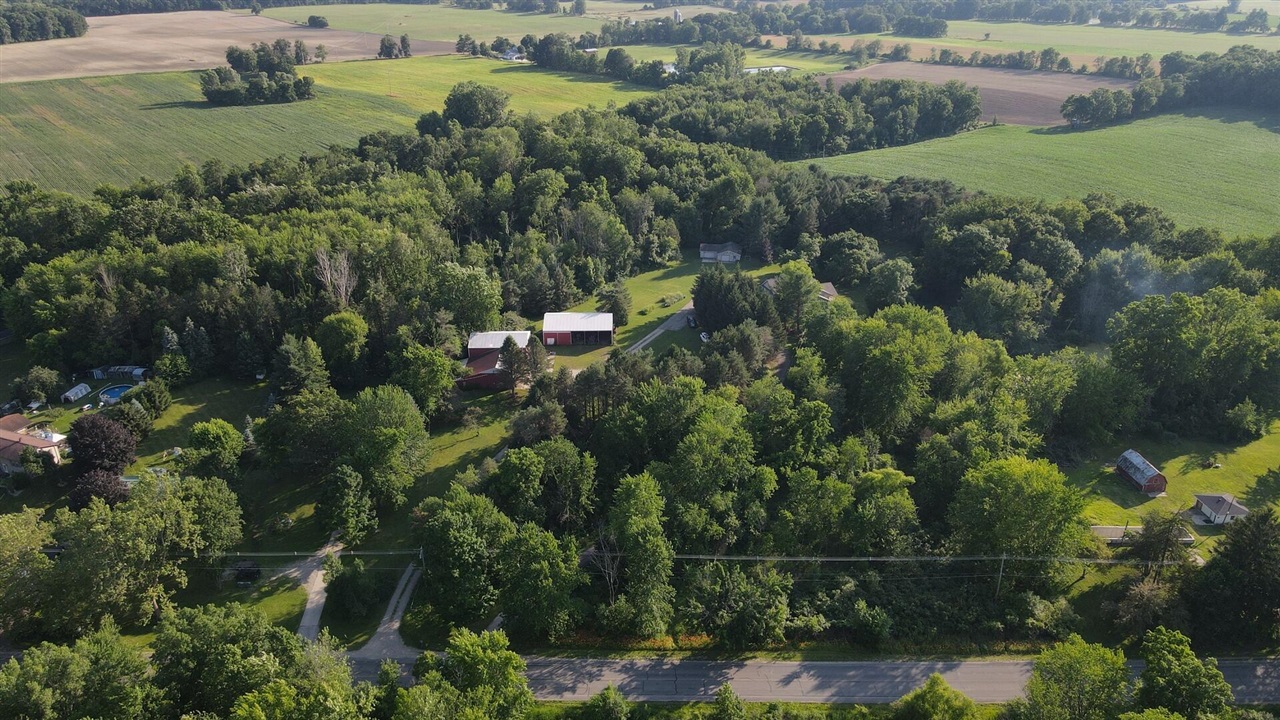 11678 E Grand River Avenue, Portland, MI, 48875