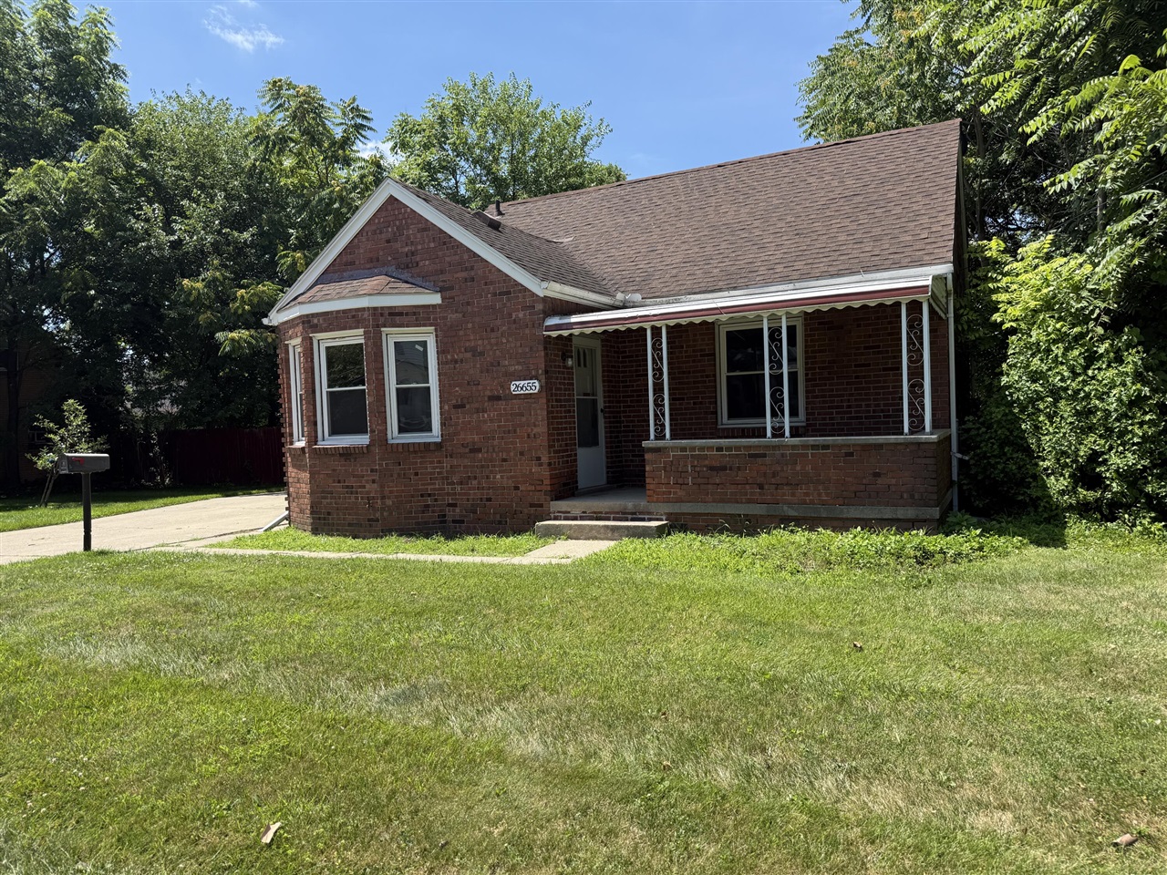 1st image of 26655 Rosewood St, Roseville, MI 48066 | MLS# 70484331