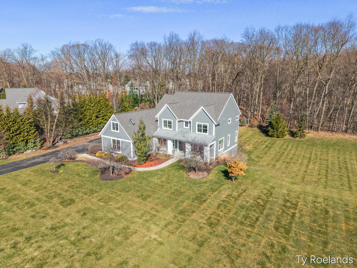 Homes for sale in Grand Rapids, MI | 3757 Lake Birch St, Grand Rapids, MI 49525 | MLS# 70486027