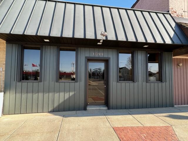 Photo of property for sale at 1099 E Wilcox Avenue, White Cloud MI 49349
