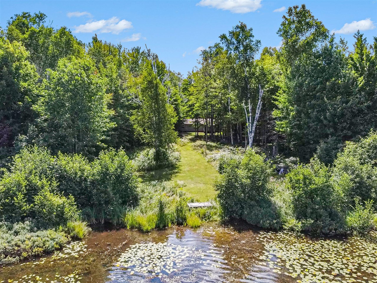4th image of 31588 W Birch Shores Dr, Trout Lake, MI 49793 | MLS# 70488434