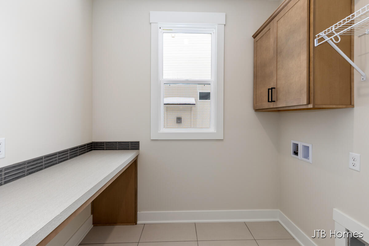 1080 N Washington Street, Lowell, MI, 49331