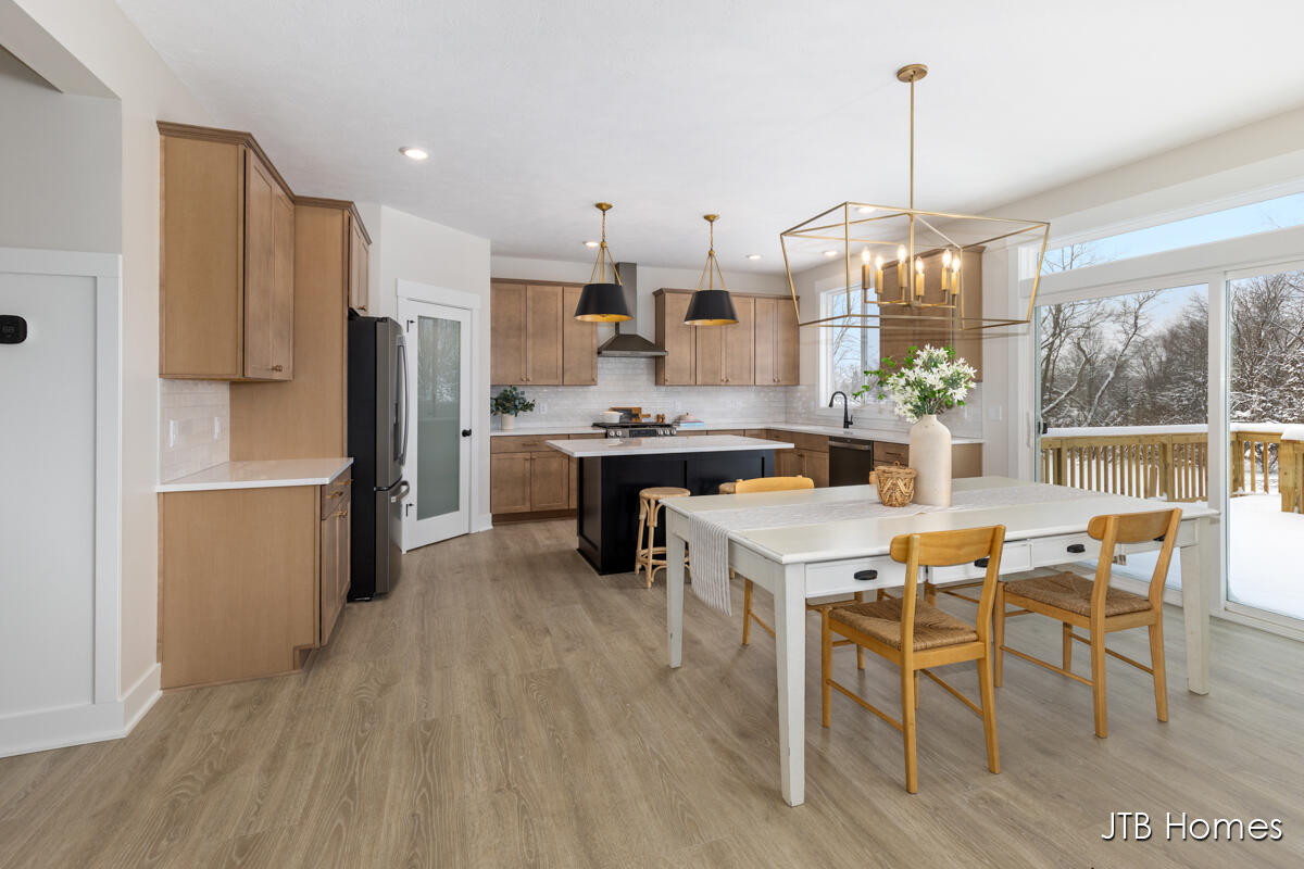 1080 N Washington Street, Lowell, MI, 49331