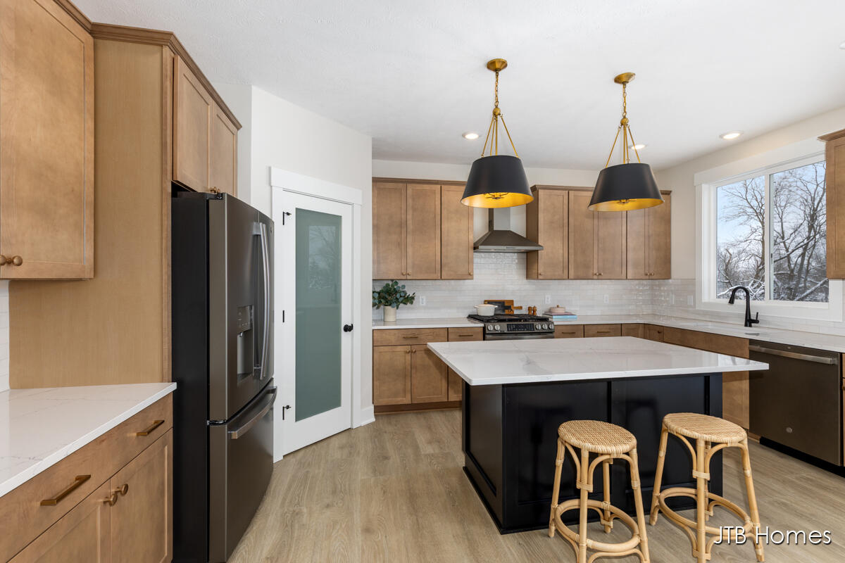 1080 N Washington Street, Lowell, MI, 49331