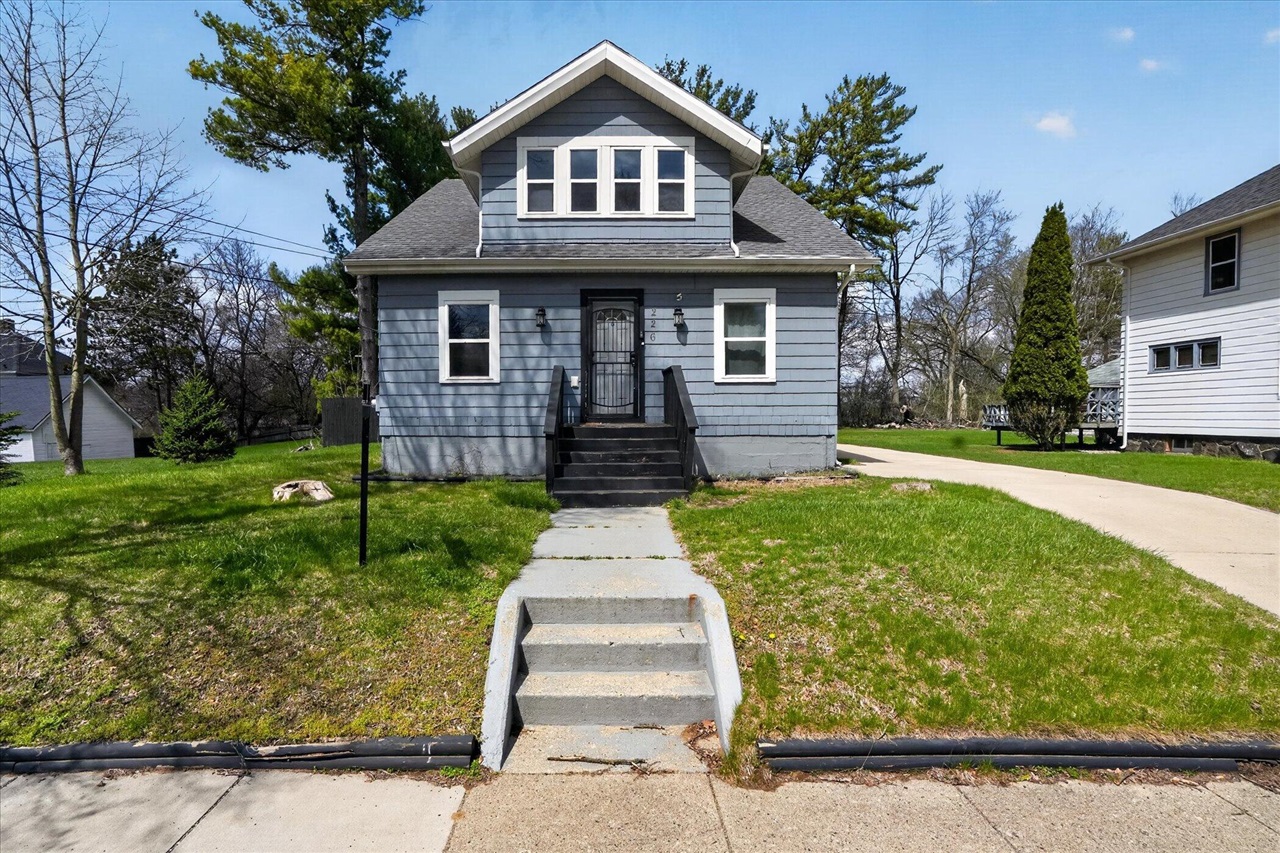 226 E High Street, Jackson, MI, 49203-3285