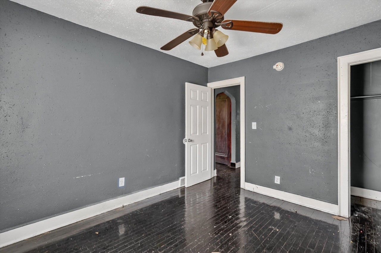 226 E High Street, Jackson, MI, 49203-3285