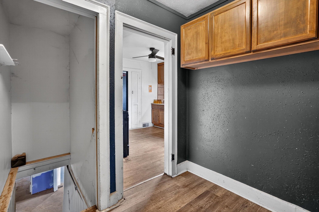 226 E High Street, Jackson, MI, 49203-3285