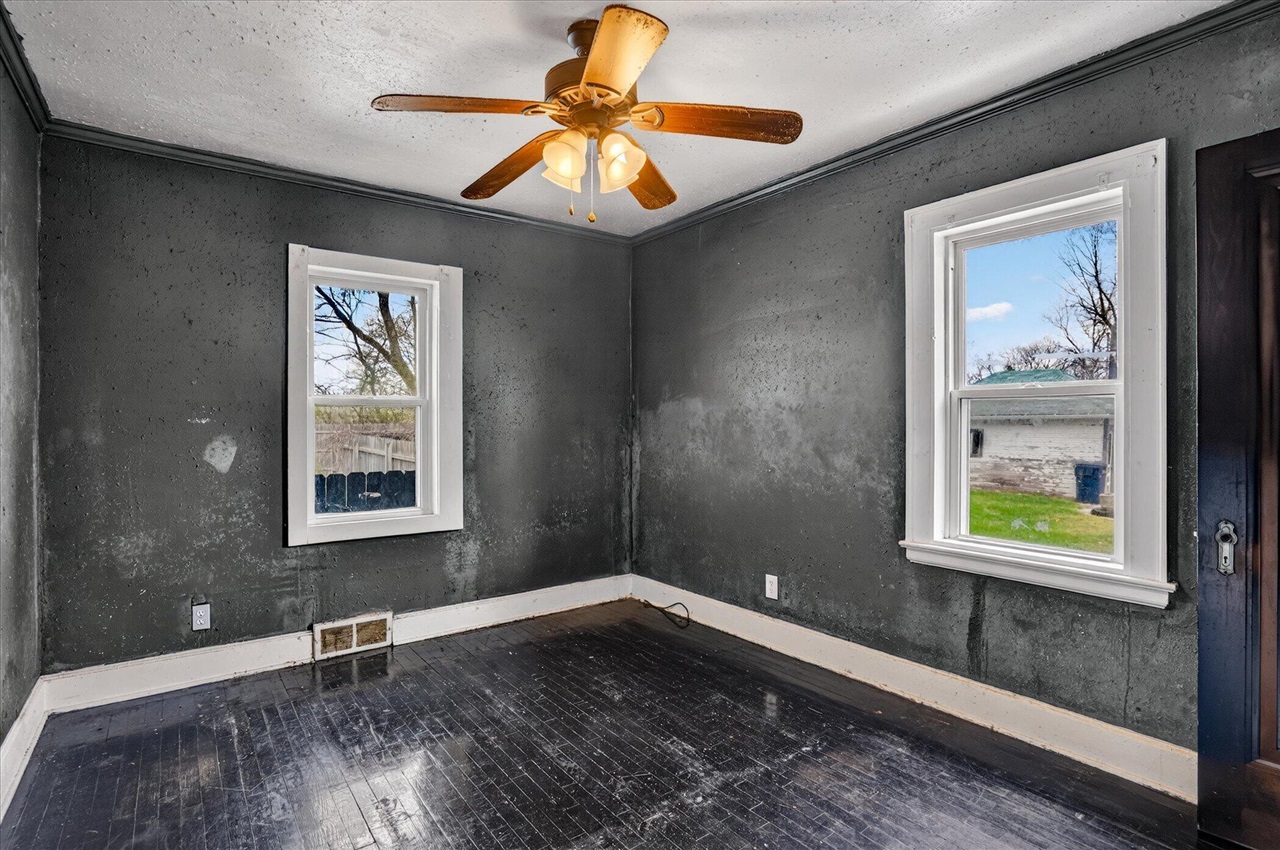 226 E High Street, Jackson, MI, 49203-3285