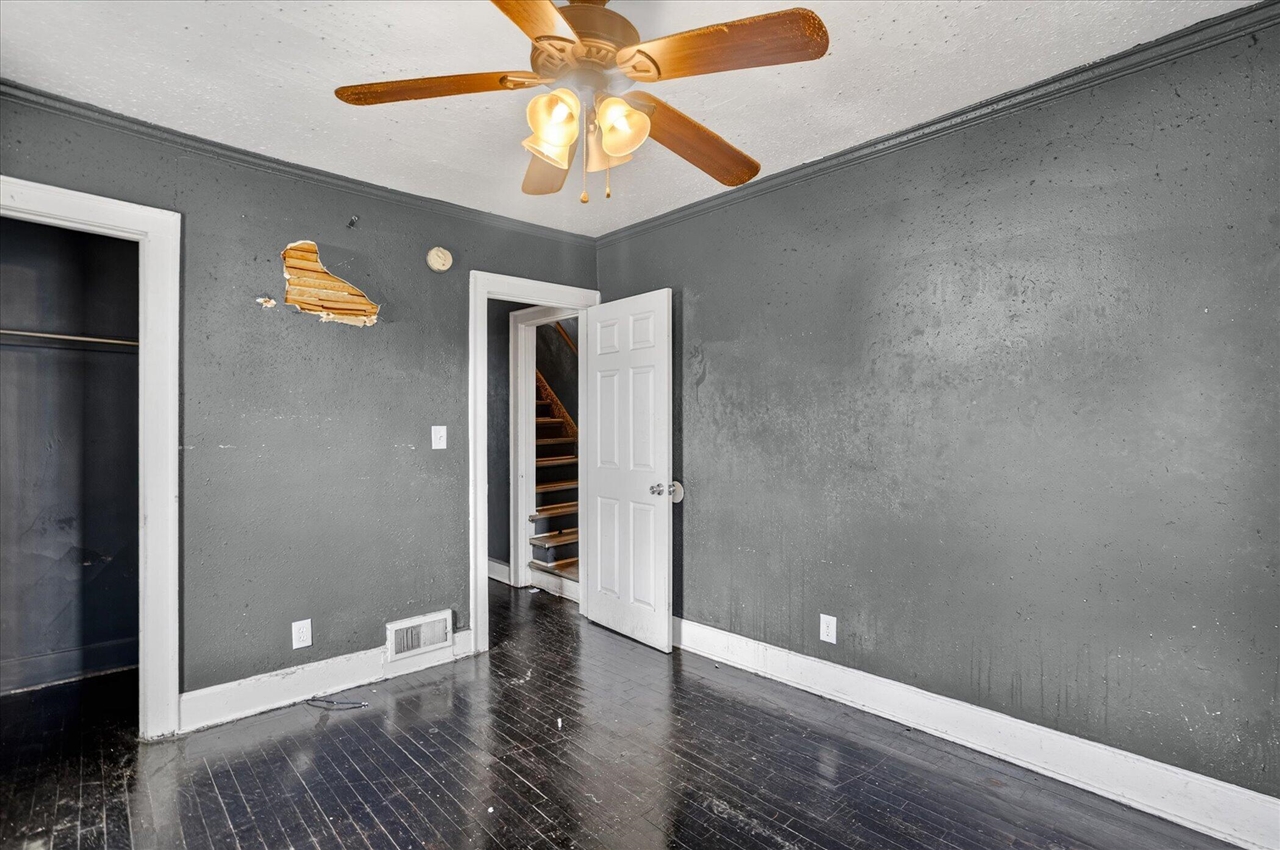 226 E High Street, Jackson, MI, 49203-3285