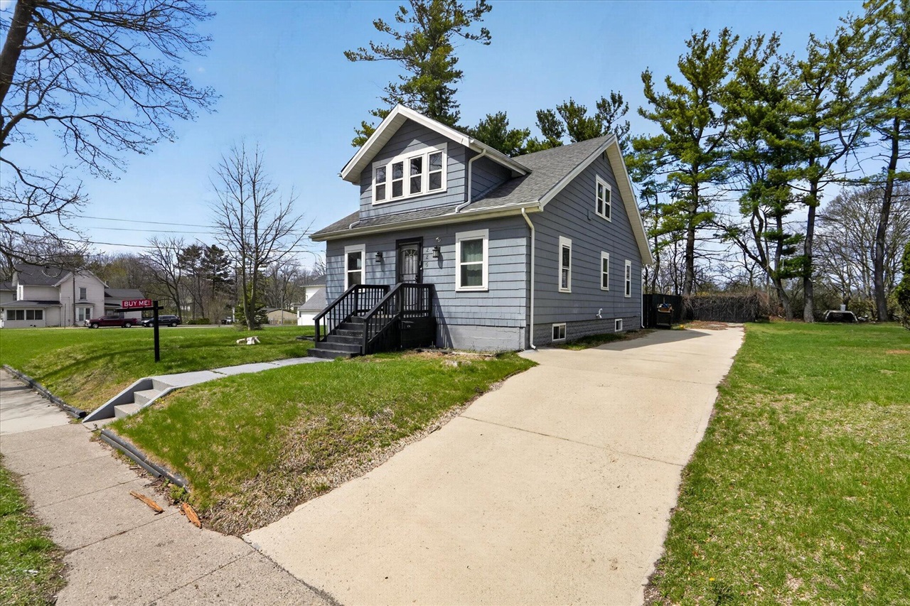 226 E High Street, Jackson, MI, 49203-3285