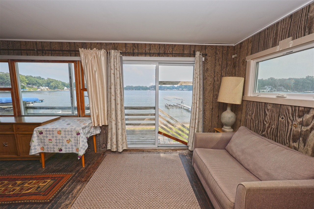 4th image of 67003 Lakeshore Dr, Dowagiac, MI 49047 | MLS# 70489401