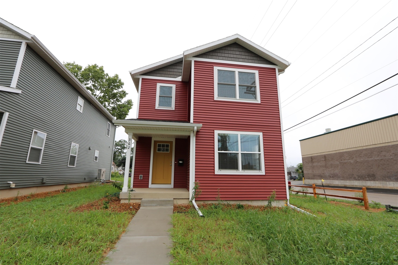 Homes for sale in Grand Rapids, MI | 362 Fox St, Grand Rapids, MI 49507 | MLS# 70489498