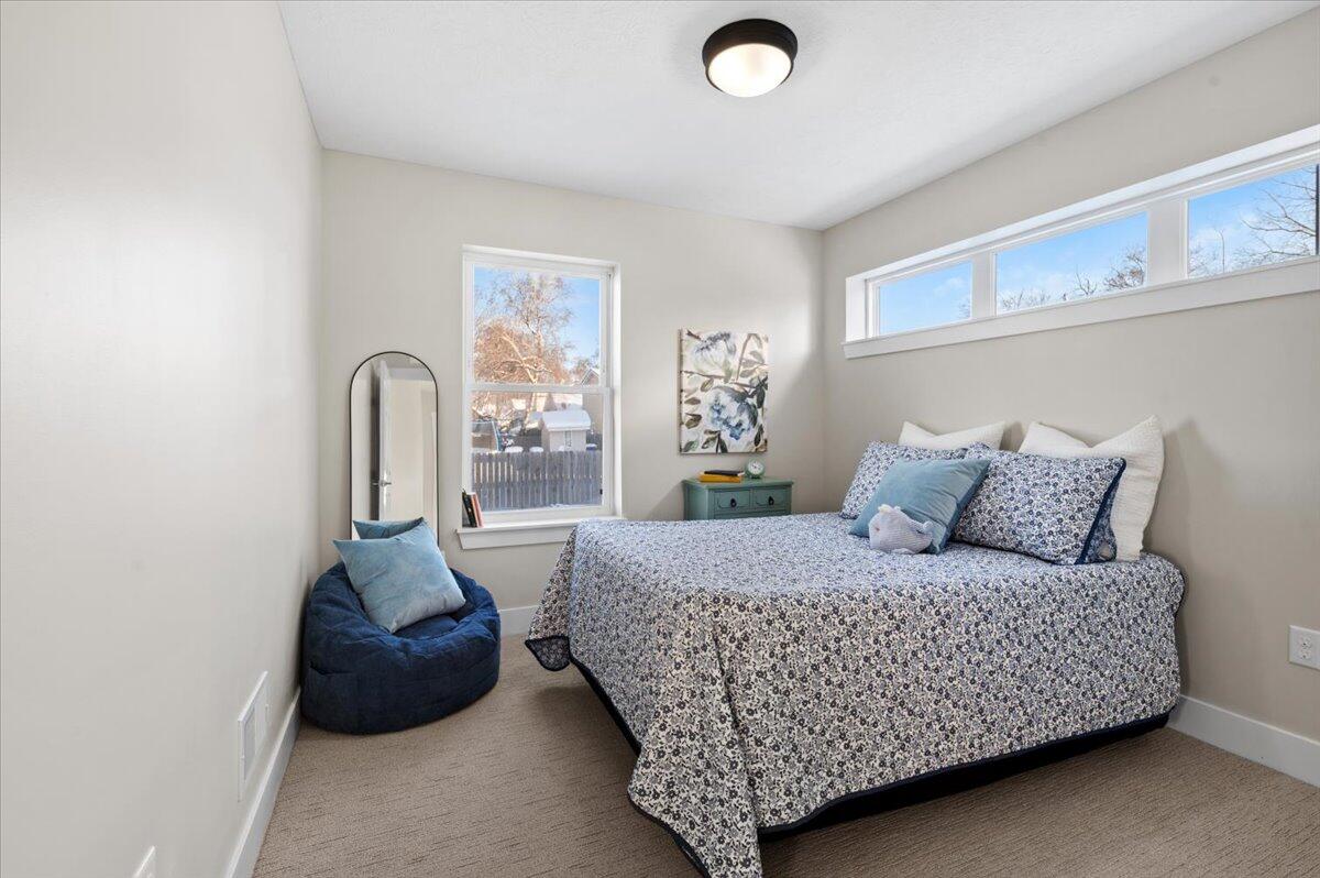 444 Pleasant Street, Grand Rapids, MI, 49503-4961