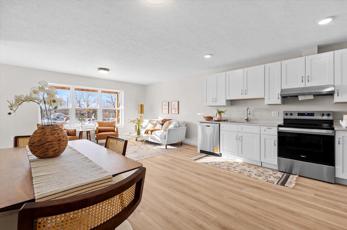 452 Pleasant Street, Grand Rapids, MI, 49503