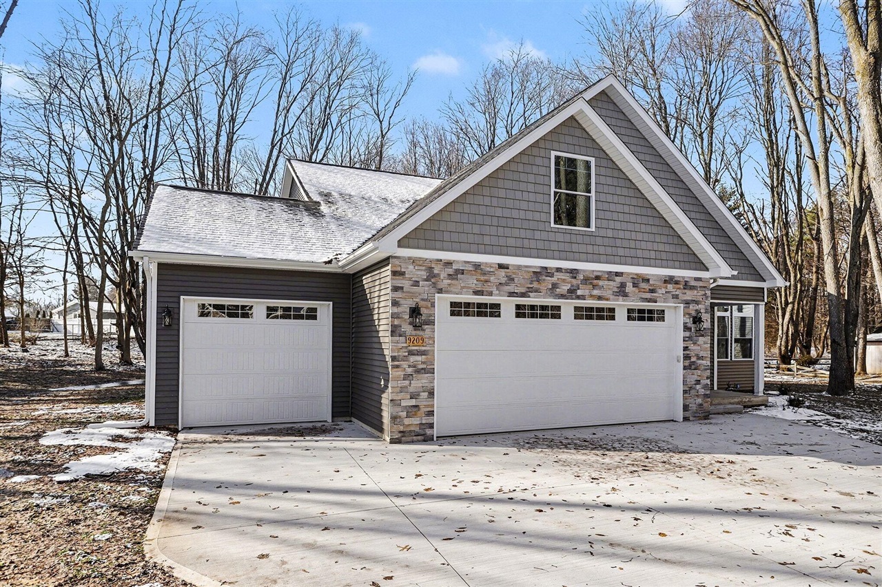 Homes for sale in Richland, MI | 9209 Kellie Ln, Richland, MI 49083 | MLS# 70490324