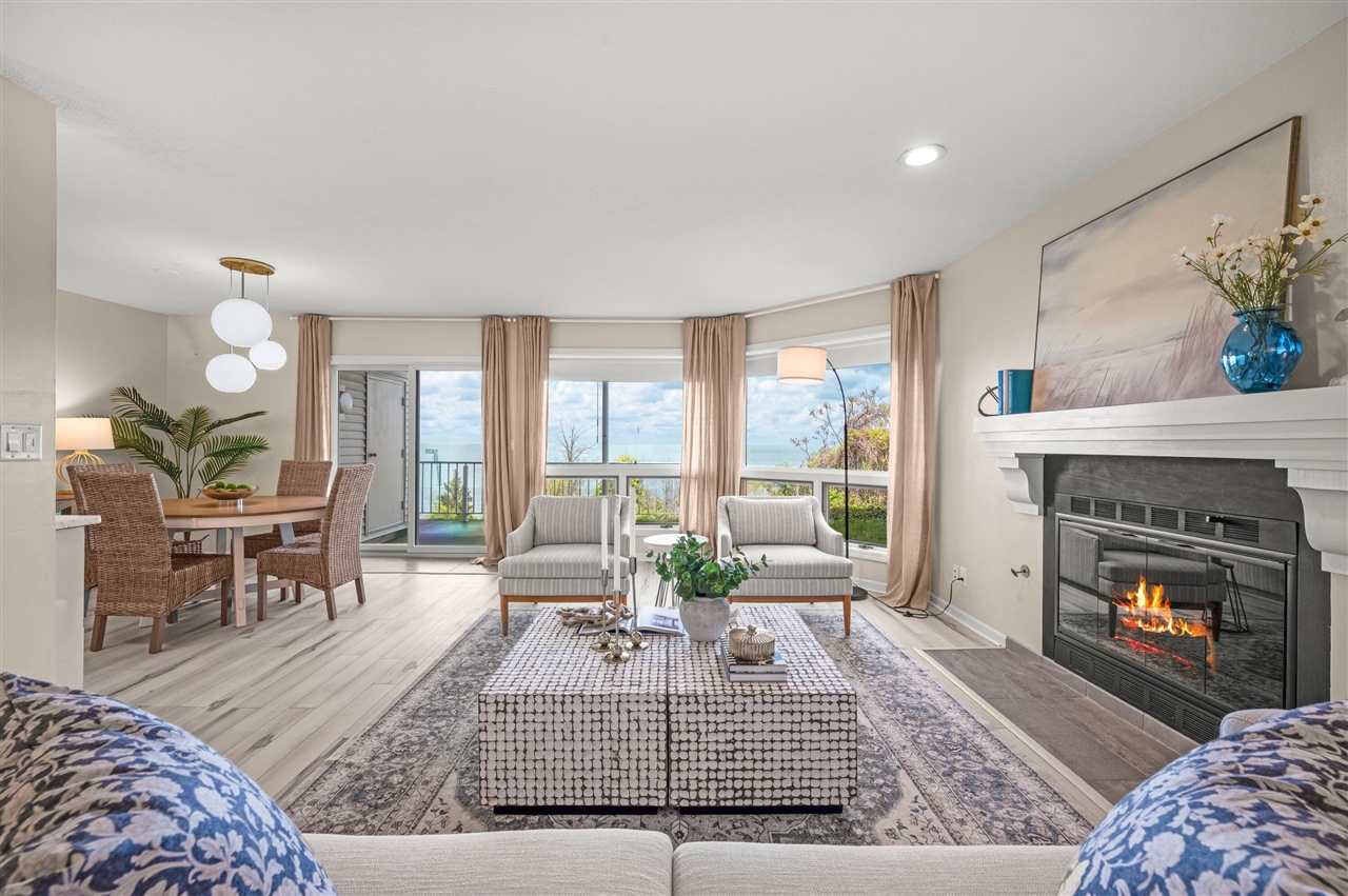 Homes for sale in Saint Joseph, MI | 1802 Lakeshore Dr #6, Saint Joseph, MI 49085 | MLS# 70490599