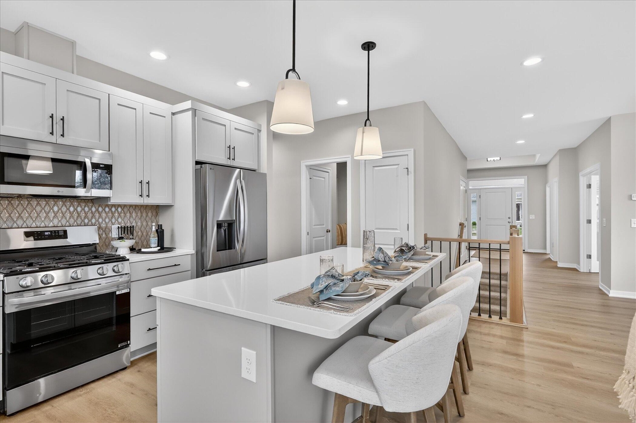 14323 Bridgeview Pointe, Vicksburg, MI, 49097-9120