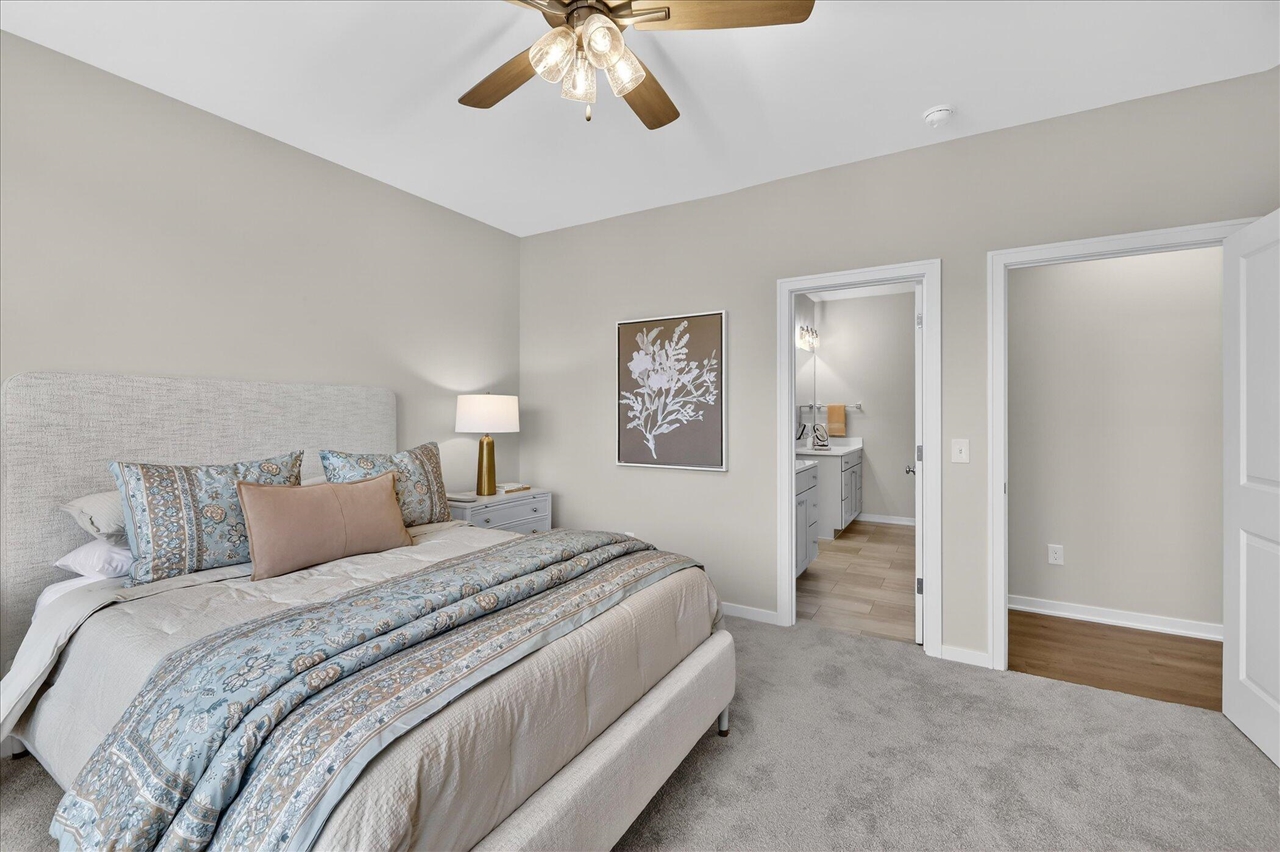 14323 Bridgeview Pointe, Vicksburg, MI, 49097-9120