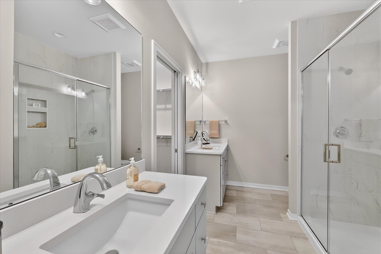 14323 Bridgeview Pointe, Vicksburg, MI, 49097-9120