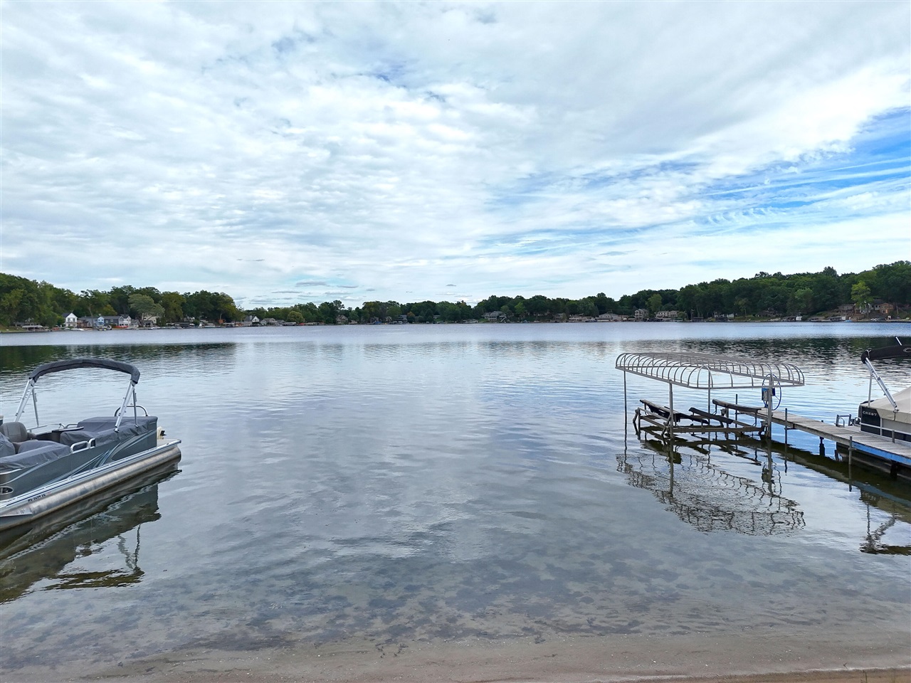 4th image of 67023 Lakeshore Dr, Dowagiac, MI 49047 | MLS# 70491037