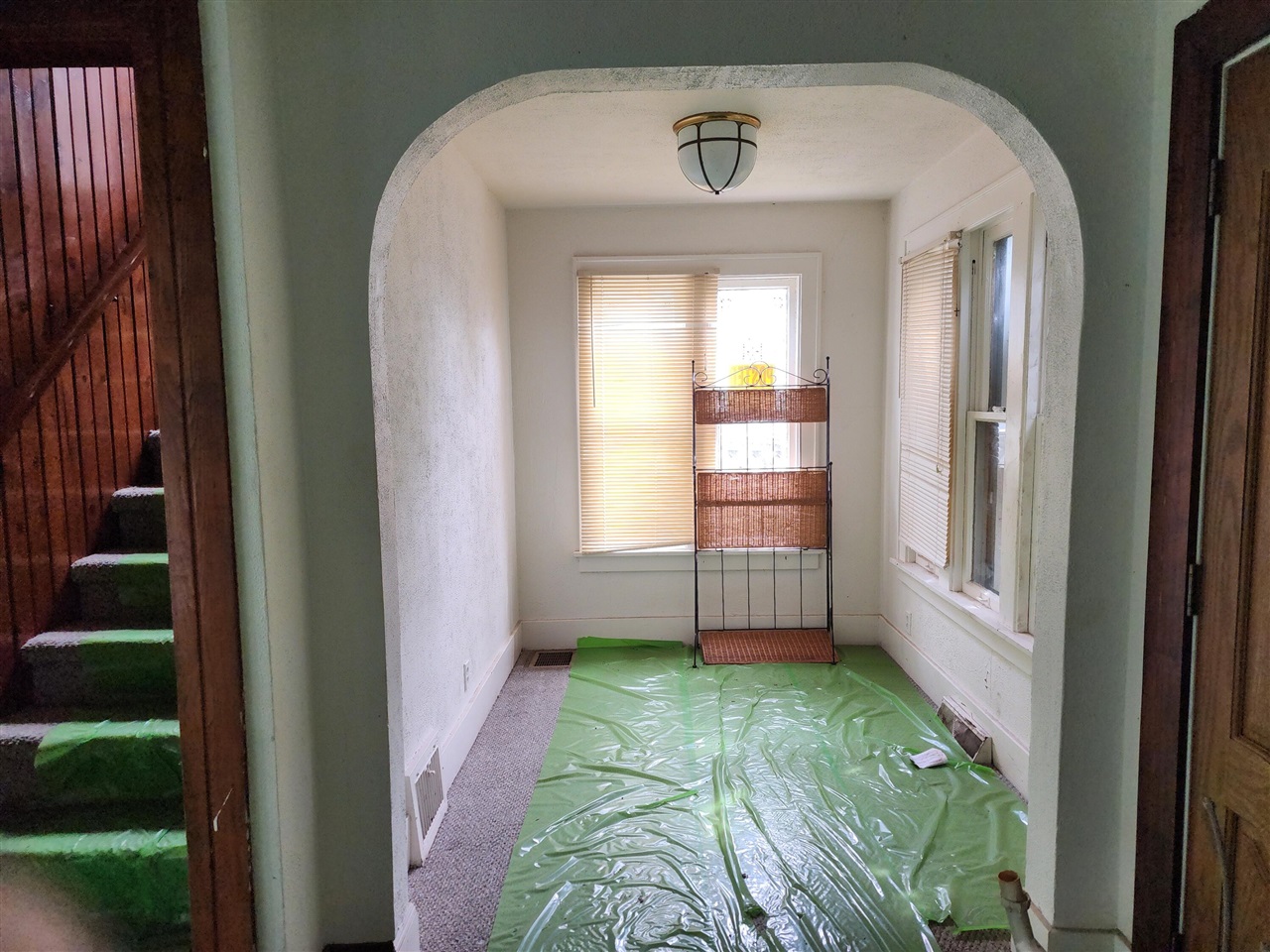 Homes for sale in Kalamazoo, MI | 907 Russell St, Kalamazoo, MI 49001 | MLS# 70491408