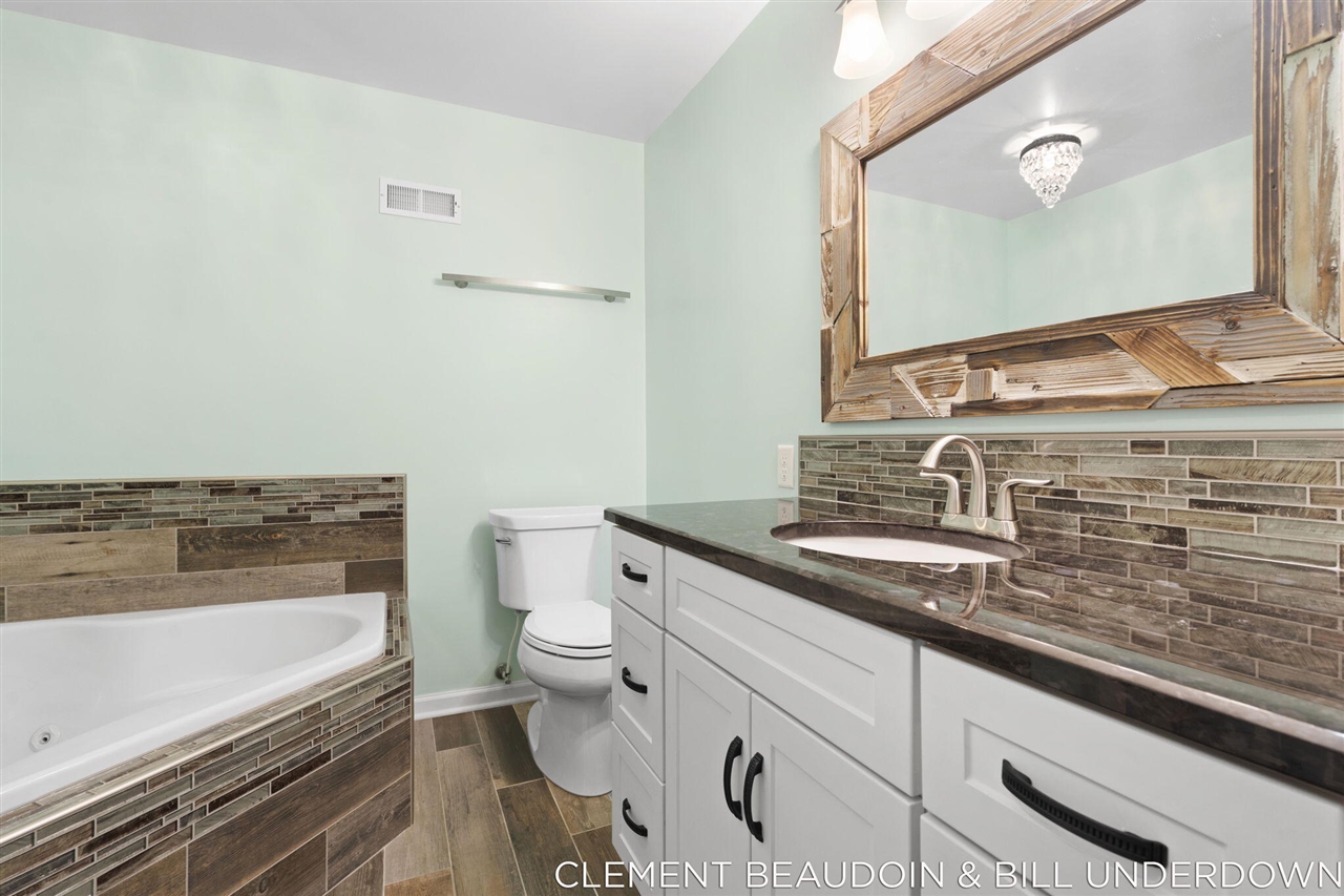 2339 Forest Trail Circle, Fennville, MI, 49408-9767