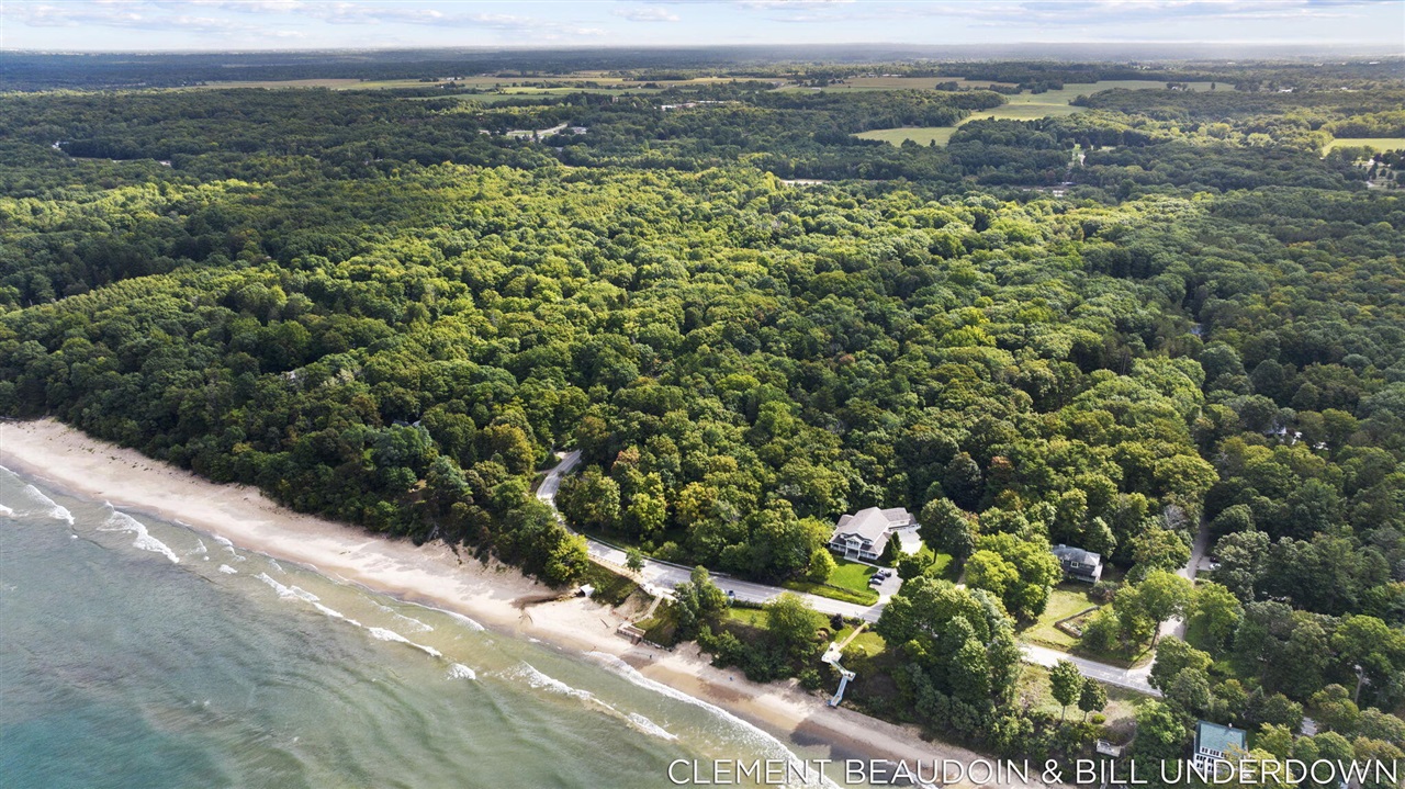 2339 Forest Trail Circle, Fennville, MI, 49408-9767